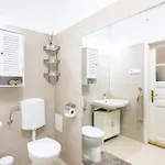 Apartman Jacuzzi - Riverside - Garden *