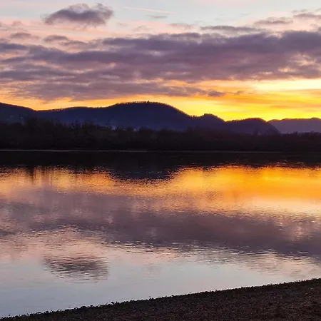 Jacuzzi - Riverside - Garden Kismaros