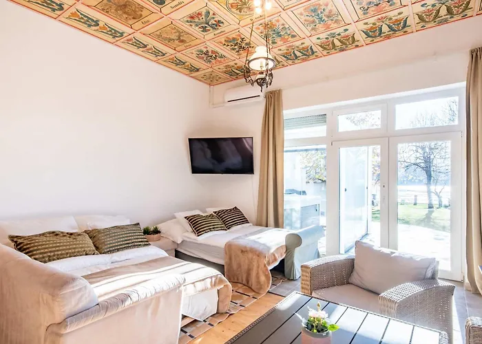 Jacuzzi - Riverside - Garden Lejlighed Kismaros