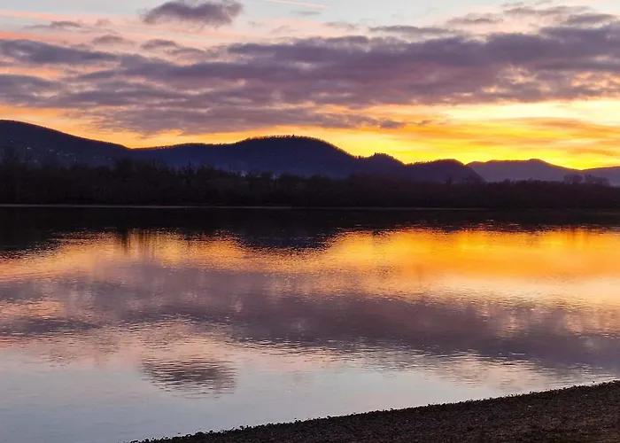 Jacuzzi - Riverside - Garden Kismaros