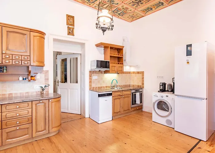 Jacuzzi - Riverside - Garden Lejlighed *