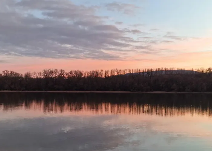 Jacuzzi - Riverside - Garden Kismaros