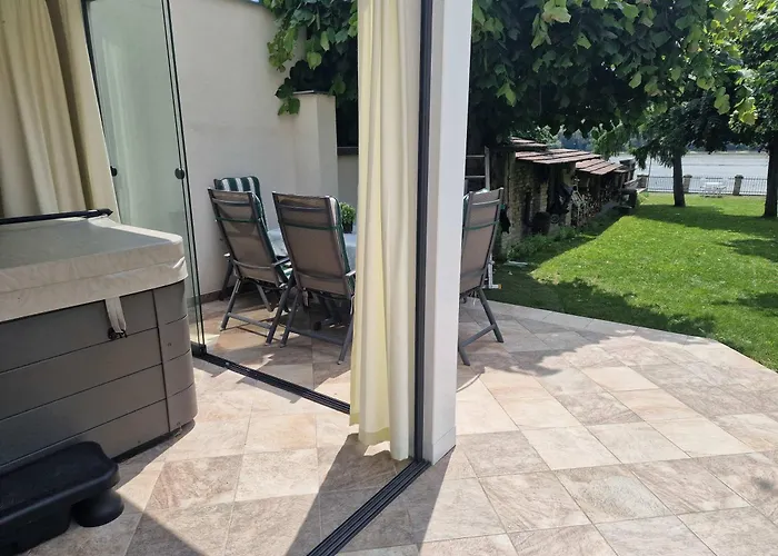 Jacuzzi - Riverside - Garden Lejlighed